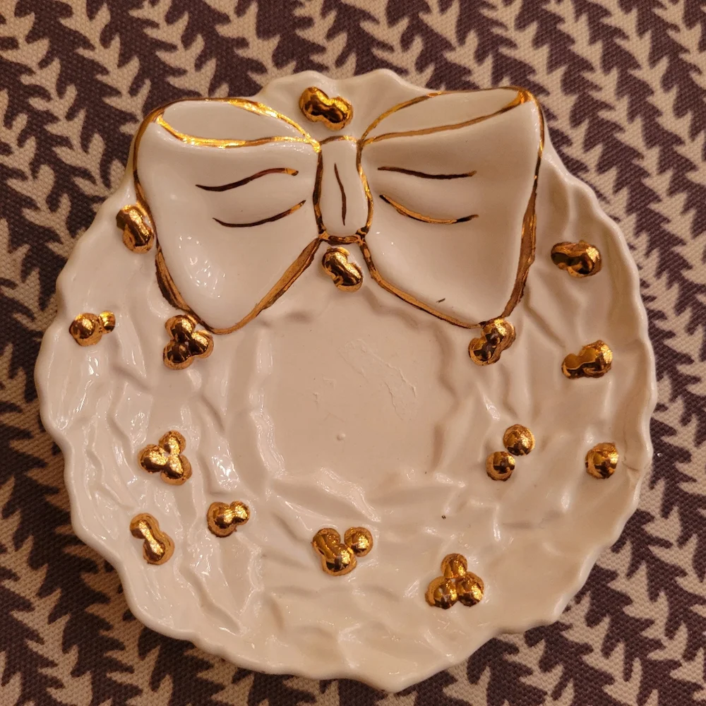 Duo of Vintage Wreath Trinket Dishes ~ 1960s Hobbyist ~ Candle Holder Trinkets
